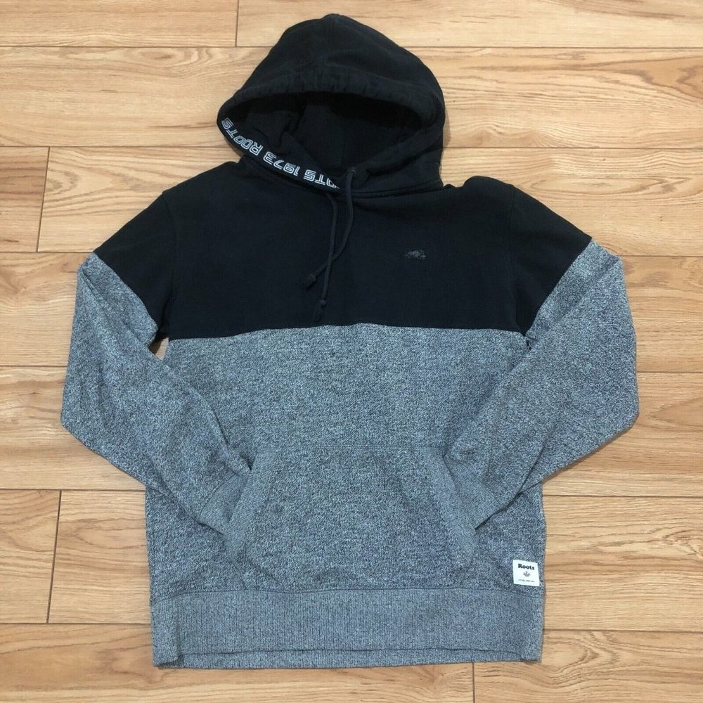 ROOTS Hoodie Sweatshirt Men's SMALL Black Gray Logo Pockets Classic EUC